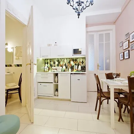 Apartment Door Family *