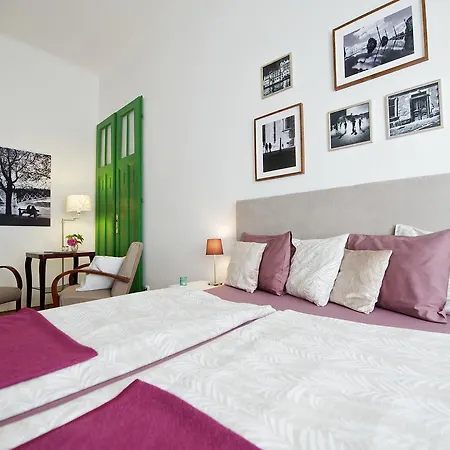 Door Family Apartment Budapest