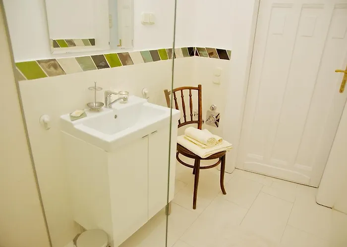 Appartement Door Family