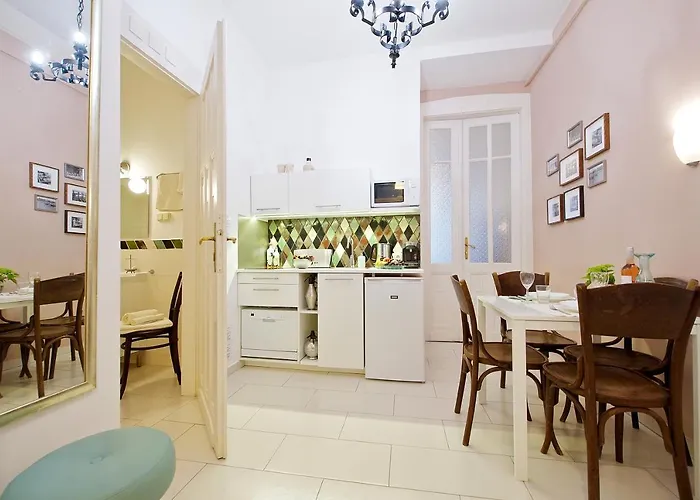 Appartement Door Family *